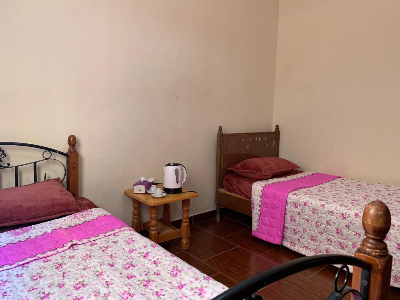 Room 17 Youth Hostel Akabe Dış mekan fotoğraf