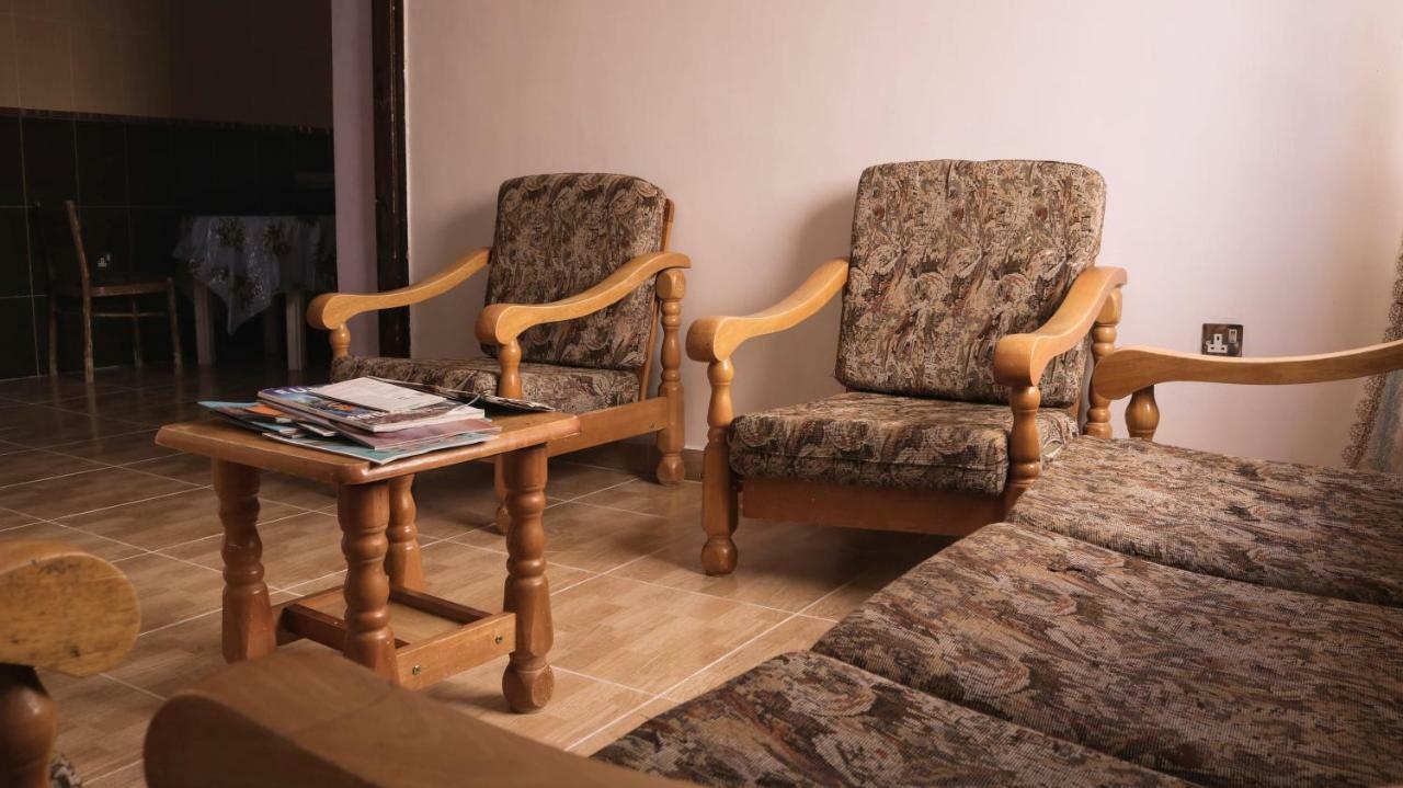 Room 17 Youth Hostel Akabe Dış mekan fotoğraf