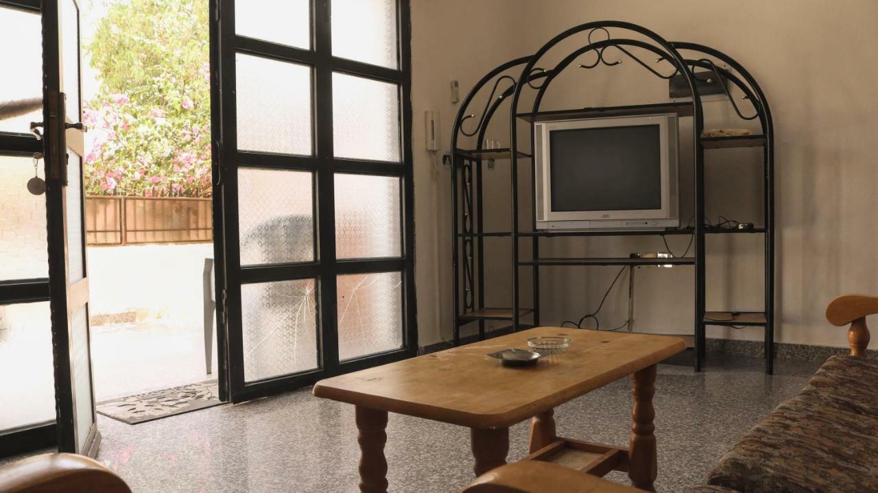Room 17 Youth Hostel Akabe Dış mekan fotoğraf
